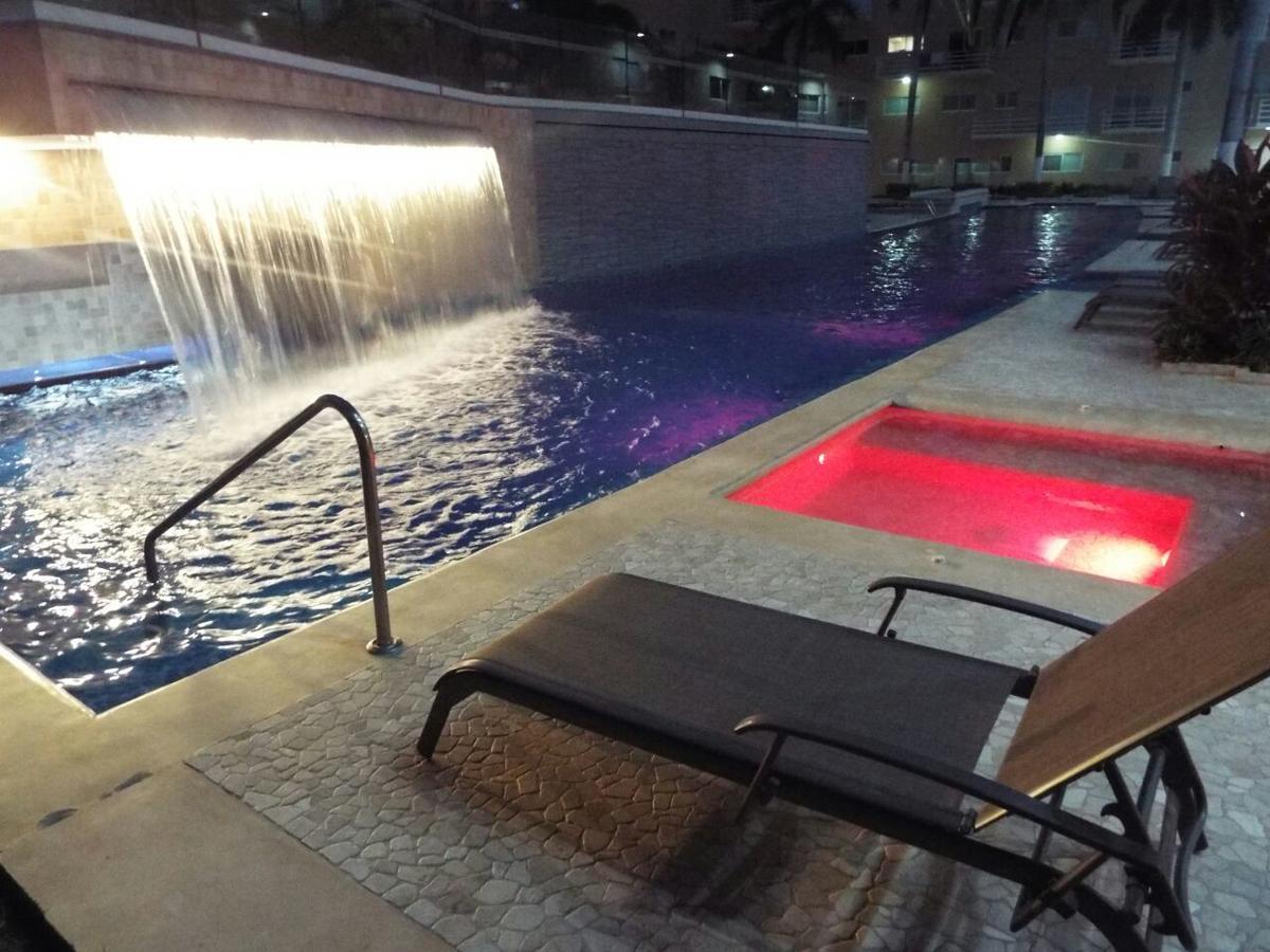 Апартаменты Departamento En Acapulco Diamante Экстерьер фото